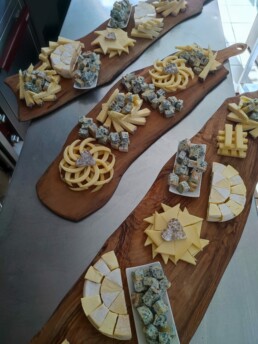 Maxi plateaux de fromage pour un anniversaire avec privatisation du food truck